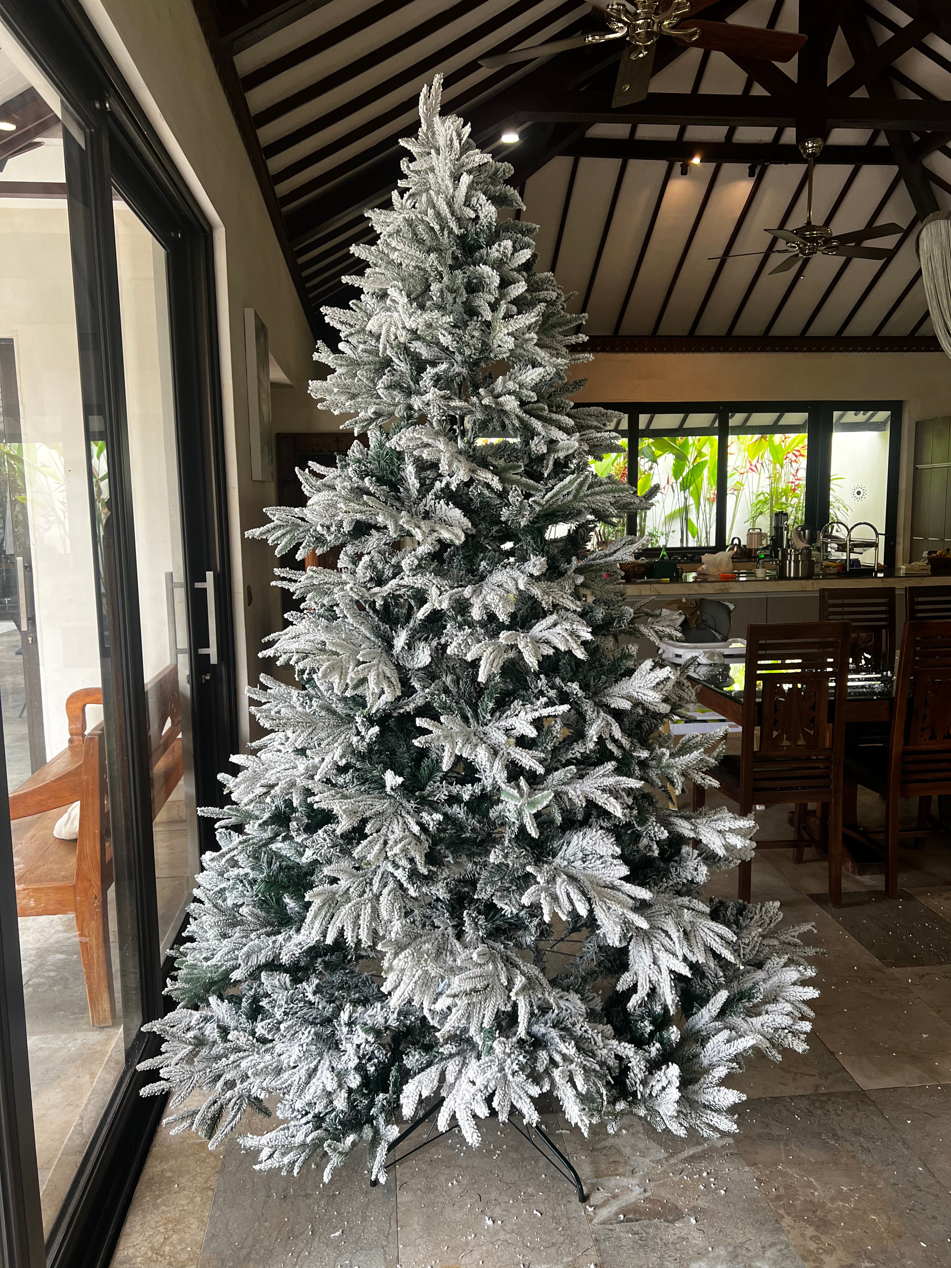 Christmas Tree - Semi Flocked 8FT